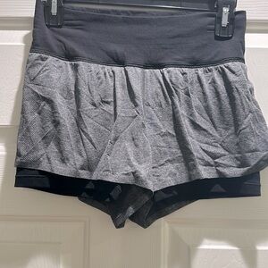 Lululemon running short